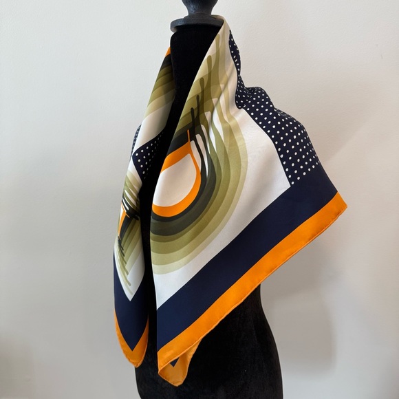 Christian Dior Navy and Orange Silk Scarf - Picture 7 of 12